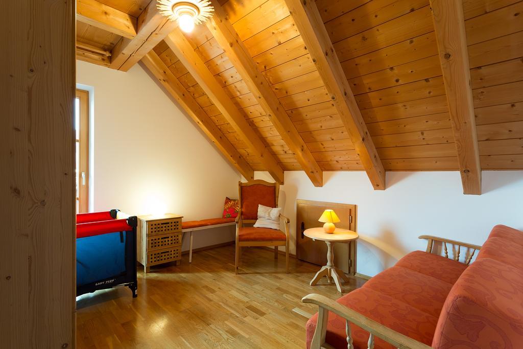 Zum Kirchenbauer Hotell Oberammergau Exteriör bild