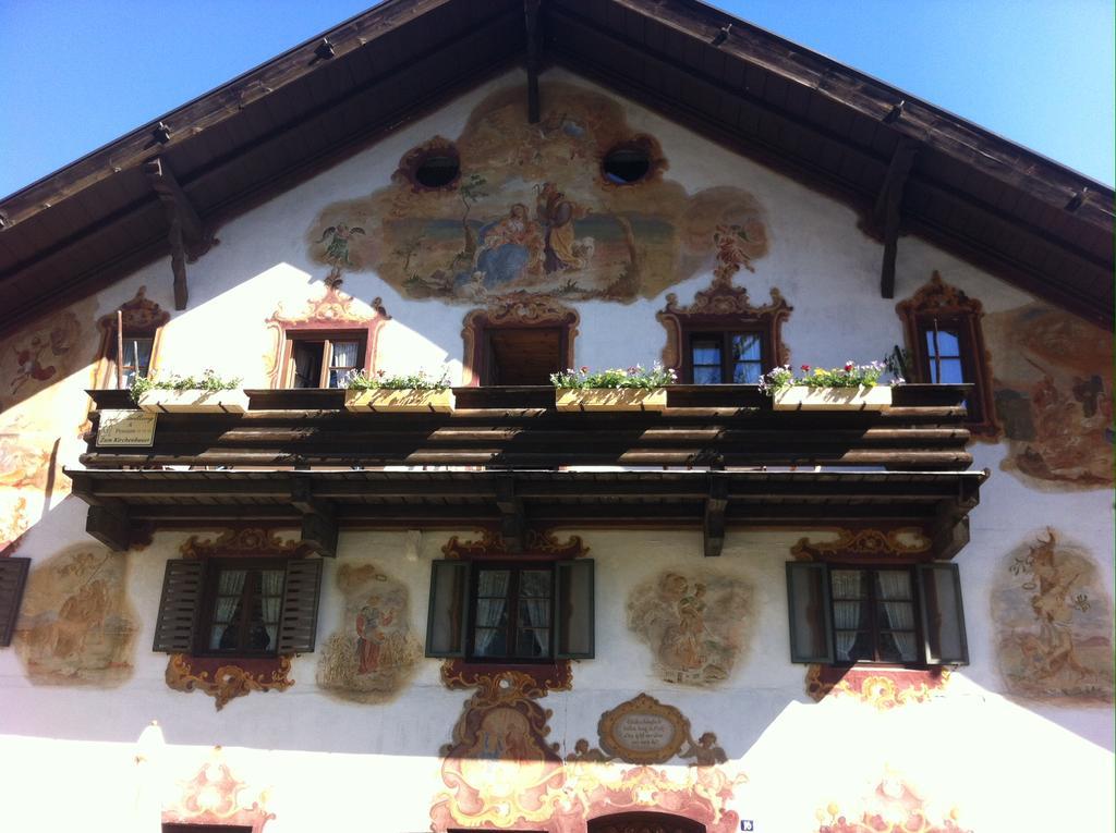 Zum Kirchenbauer Hotell Oberammergau Exteriör bild