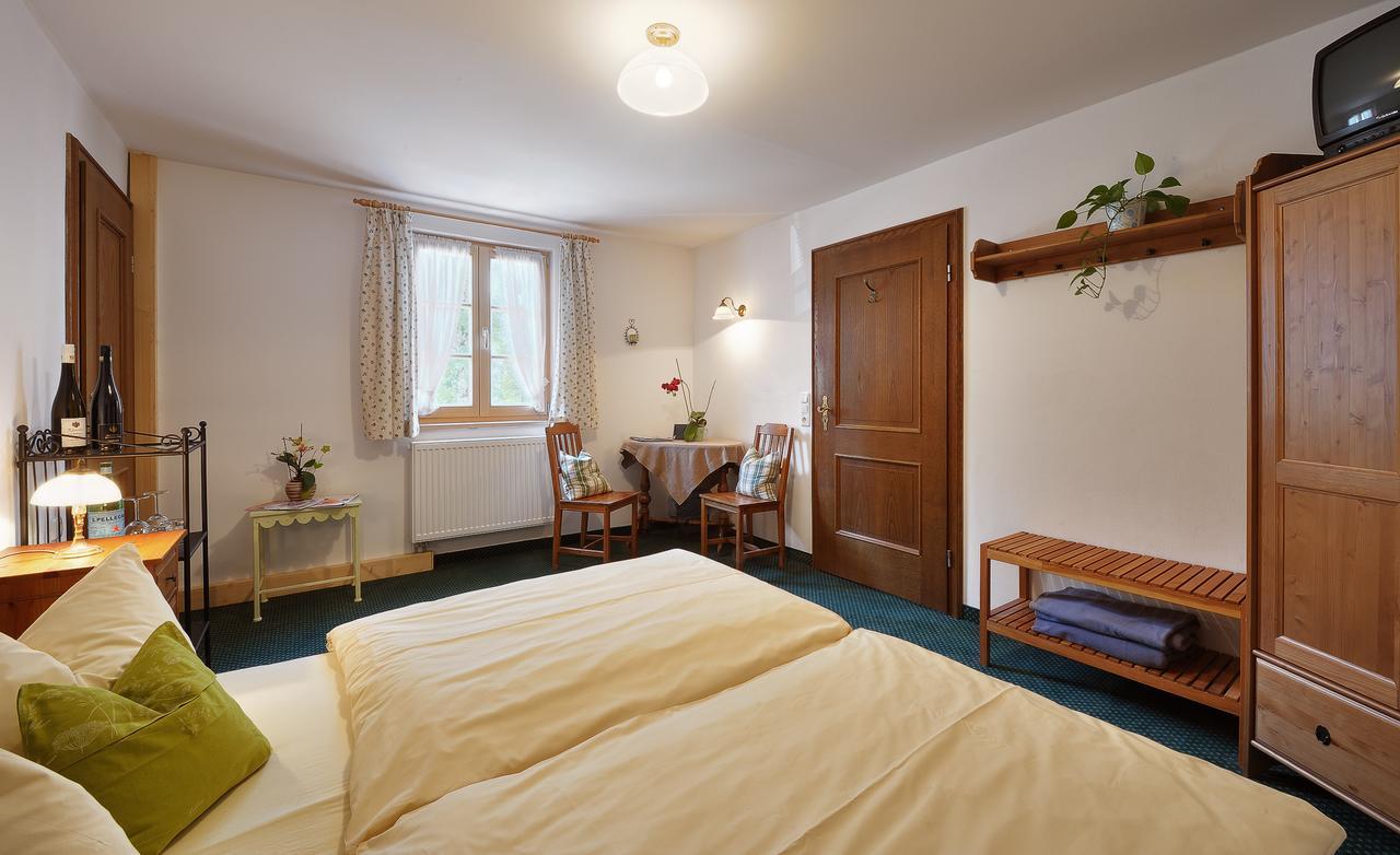 Zum Kirchenbauer Hotell Oberammergau Exteriör bild